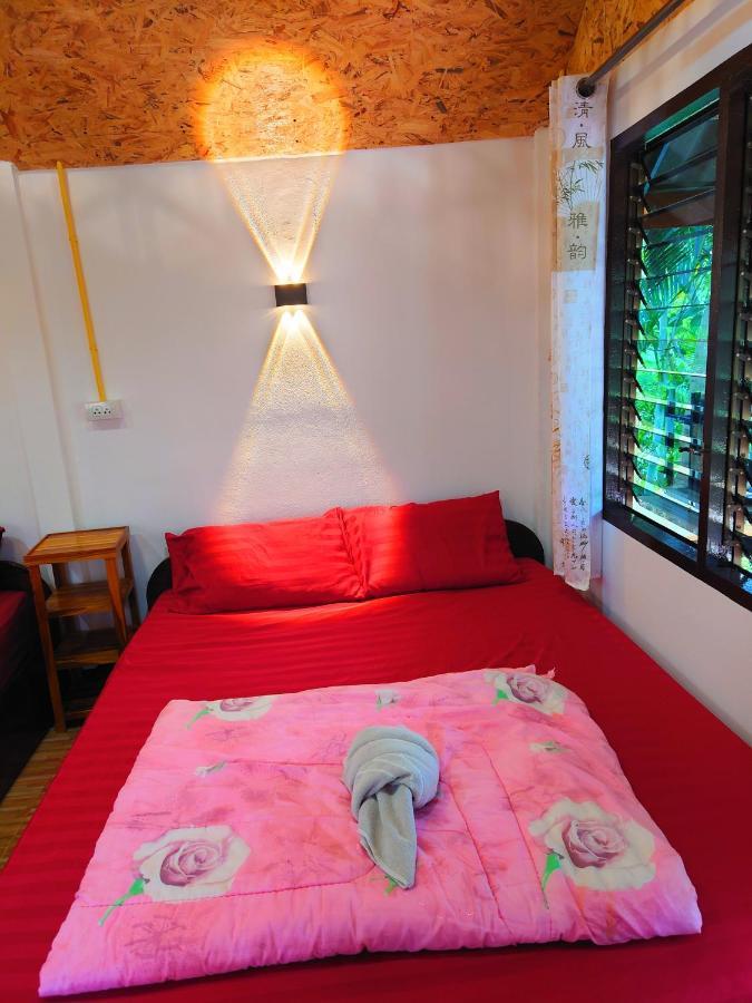 บ้านดินโฮมสเตย์ ปางอุ๋ง Ban Huai Makhuea Som 외부 사진